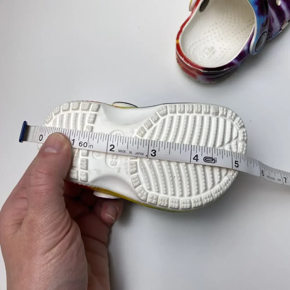 Crocs Tie Dye Sz4 - Picture 9 of 9